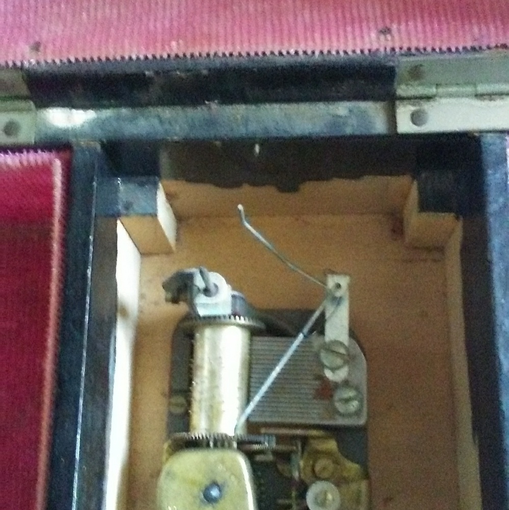 Jewelry box - Picture 3 of 6